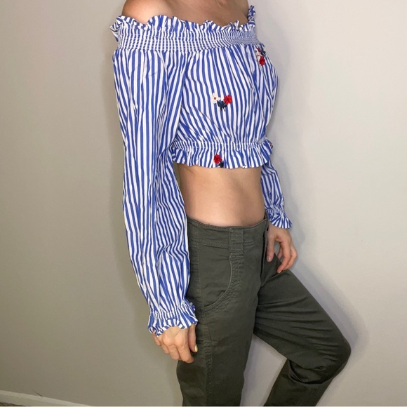 SOLD LIVE 12/5/24 Crop Top Blue & White Stripes Real Wmbroidered Chloe & Katie - Picture 5 of 8